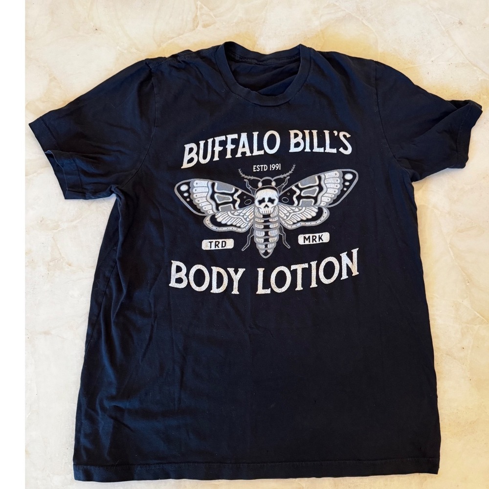 Silence of the Lambs Buffalo Bill Body Lotion Moth Graphic T-Shirt Black Mens M